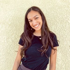 Meet your Posher, Adabel